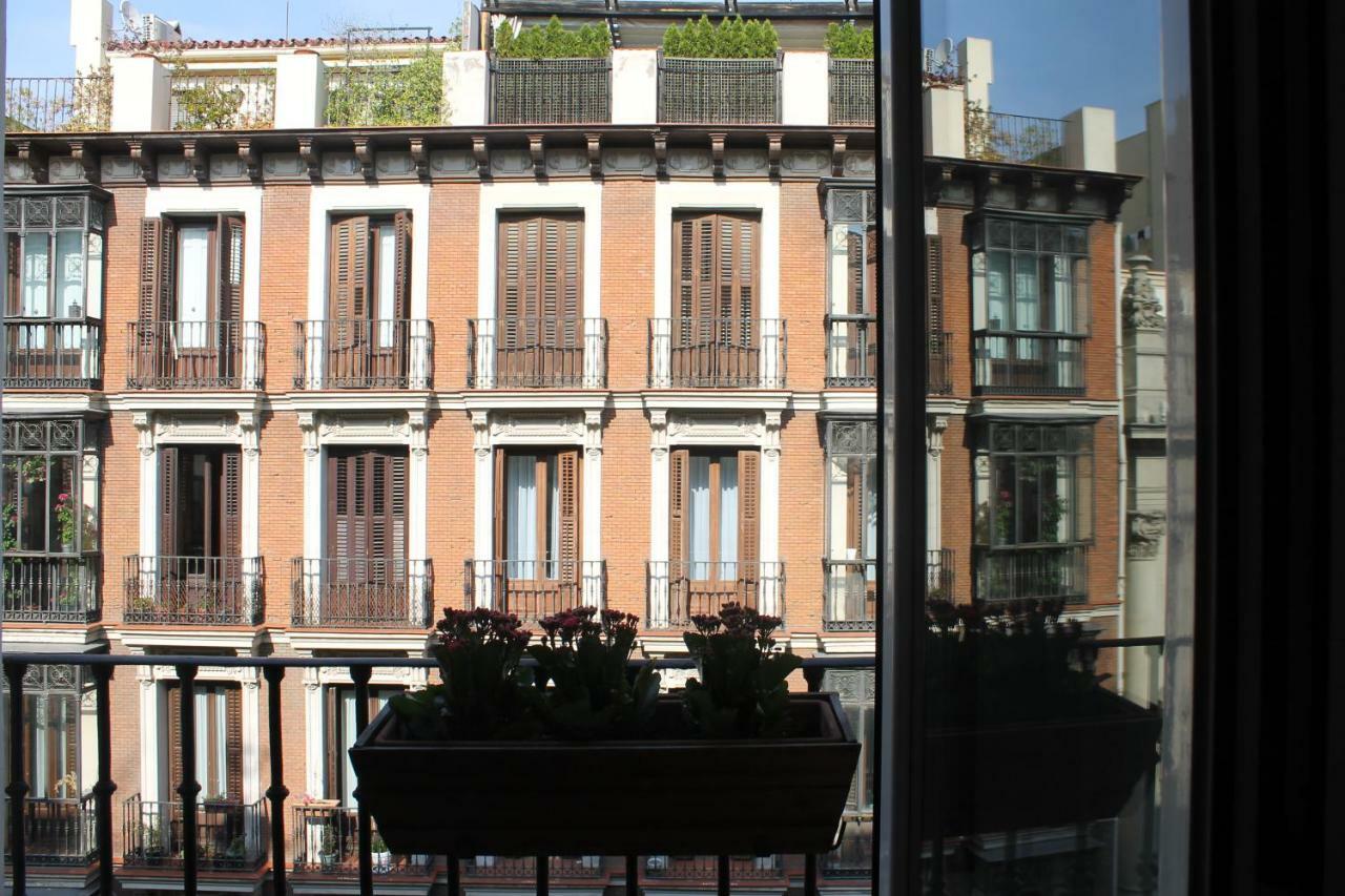 En Palacio Casa Entera con Dos Suites Madrid Exterior foto